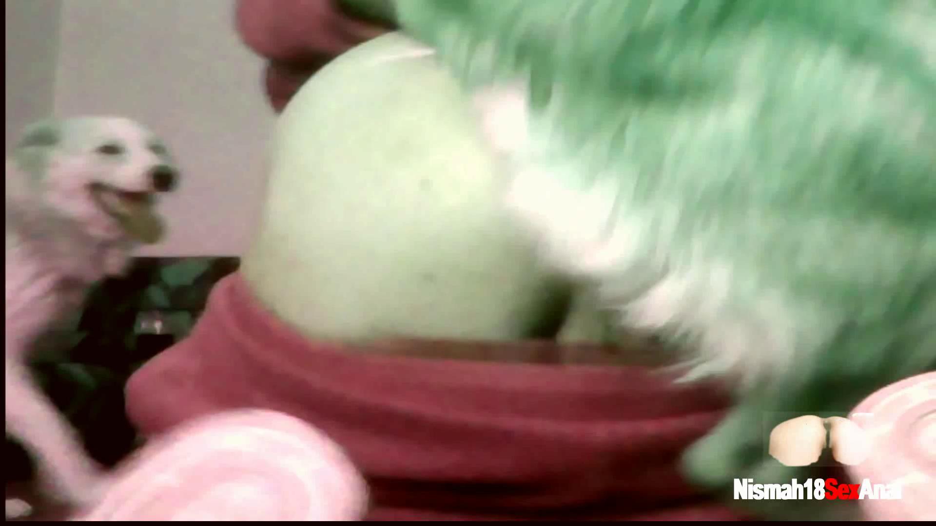 Наглый дог жестко выебал русскую хозяйку в жопу